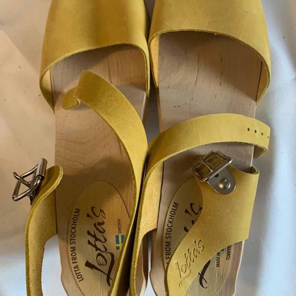 Leather yellow clogs - Picture 3 of 7